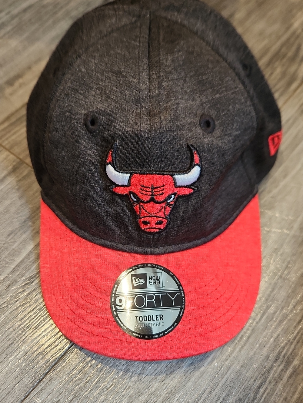 NWT New Era Kids Chicago Bulls Adjustable Toddler Cap - Black & Red
